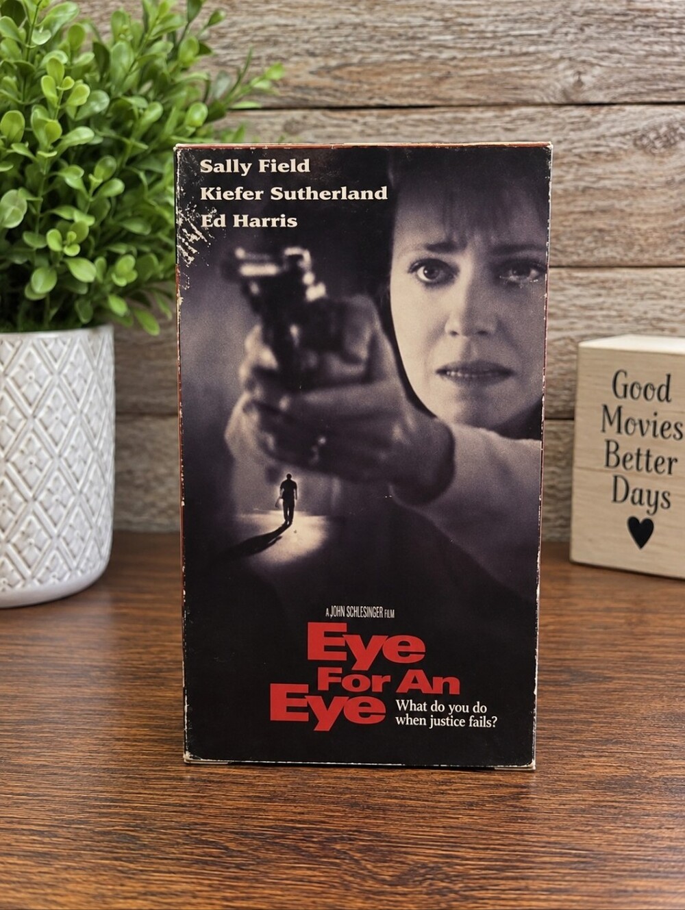 Eye for an eye  tramouth thriller vhr movie